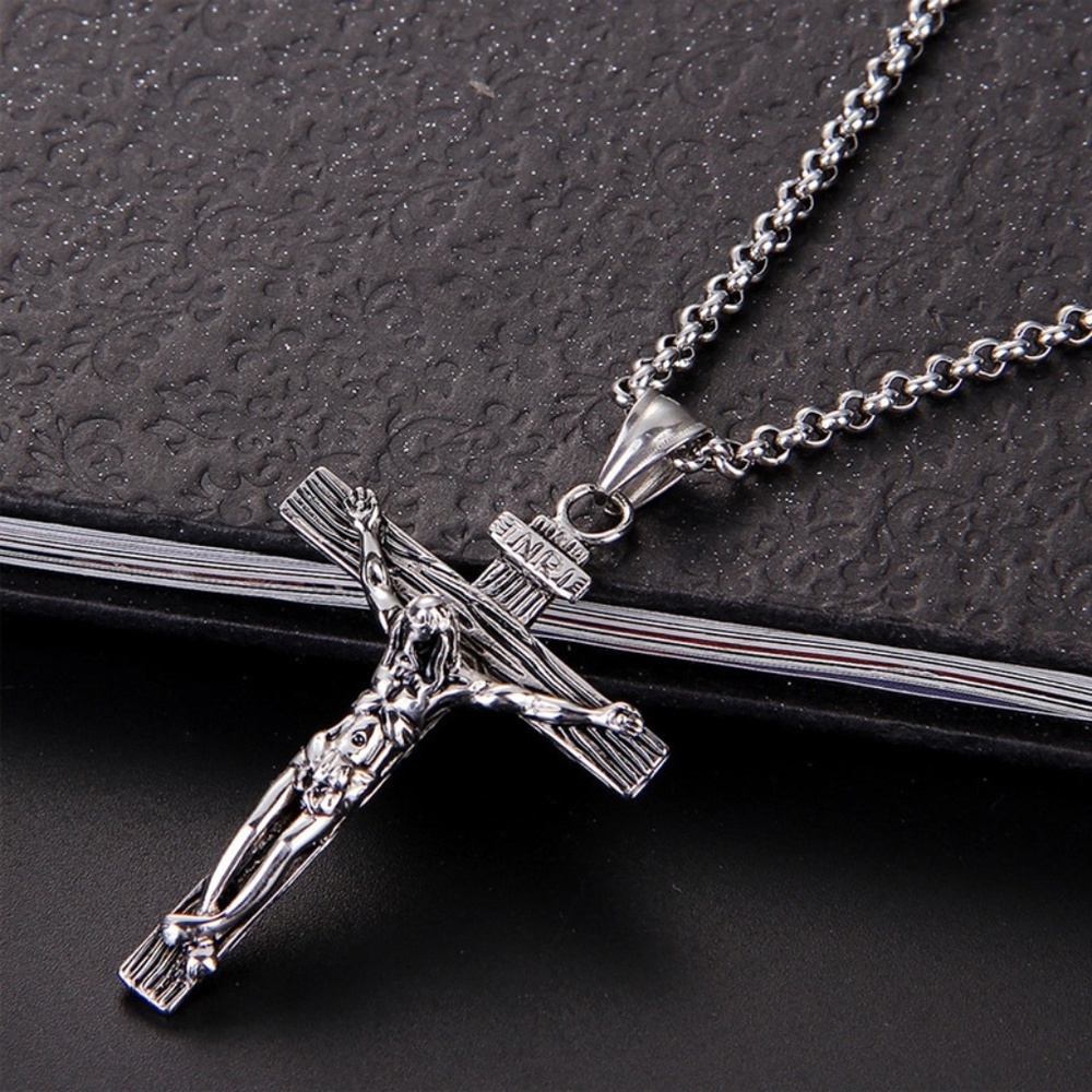 Vintage style INRI Jesus Piece Pendant Necklace